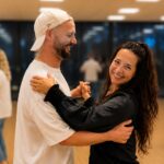 Tanzpaar bei einer kostenfreien Probestunde in der Tanzschule Time to Dance Bremen